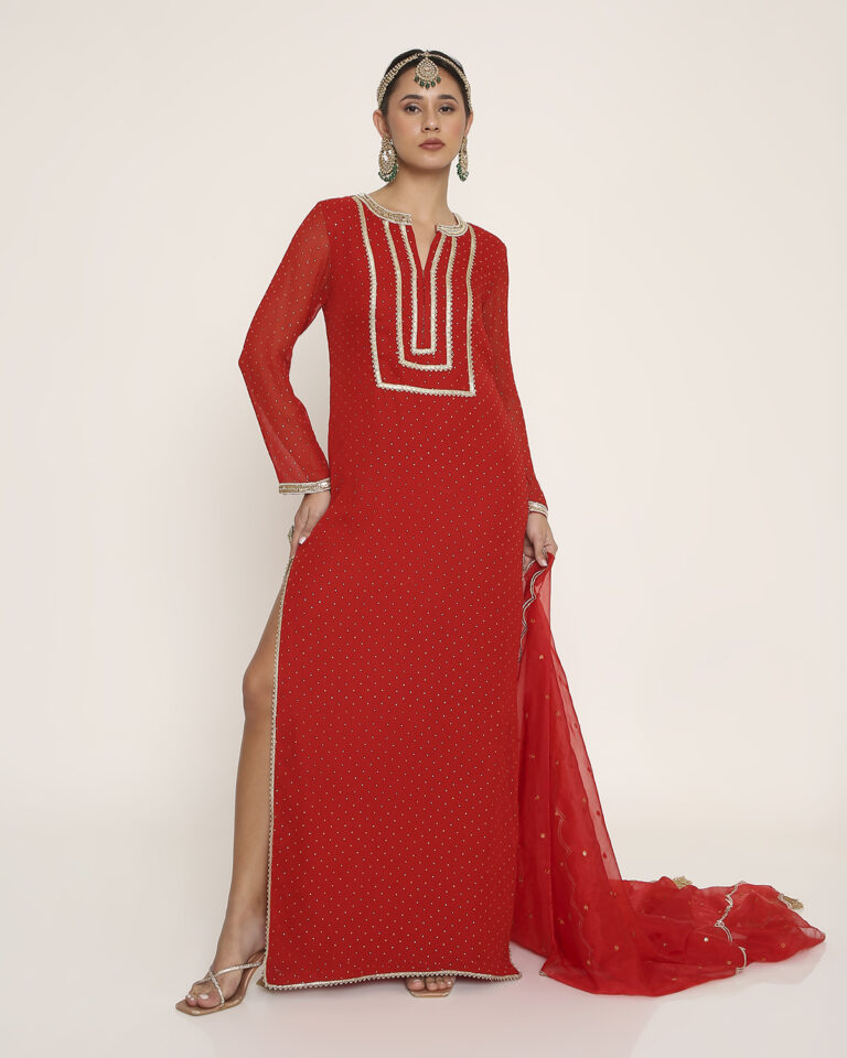 beyza kaftan in red with organza dupatta