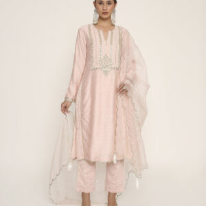 baby pink kurti with pant & dupatta